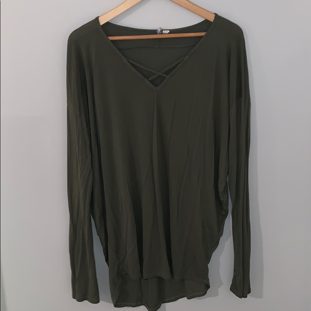 Francesca’s Long-sleeve knit shirt